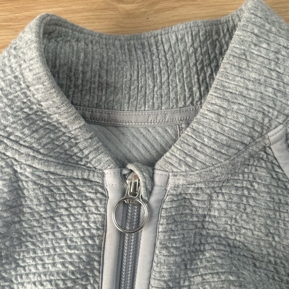 Lululemon Gray Textured Full Zip Jacket Size 6 - Picture 2 of 4